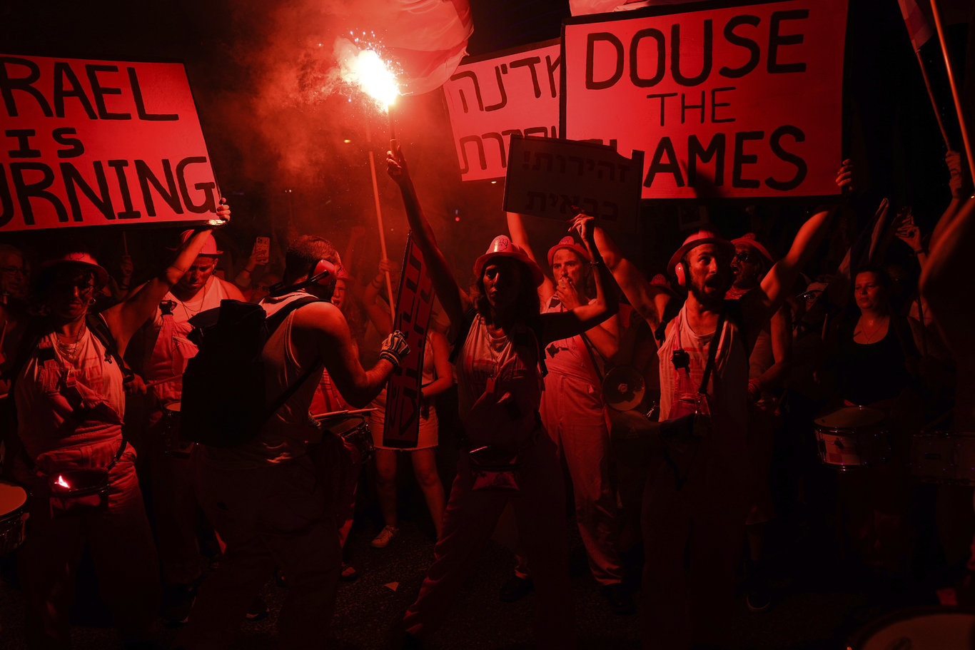 İsrailliler protestoların 25. haftasında yine meydanlarda