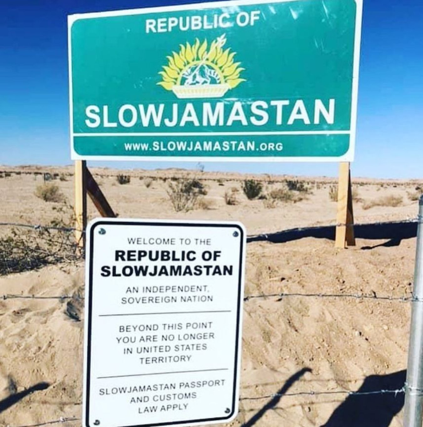Dünyadaki bütün ülkeleri gezdi ve kendi ülkesini kurdu! İşte, Slowjamastan!