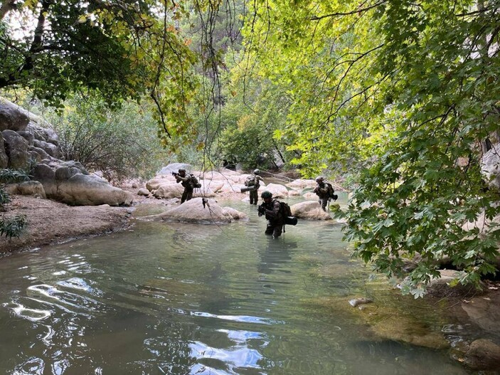 MSB: Komando İhtisas Kursiyerlerine Dağcılık eğitimi verildi