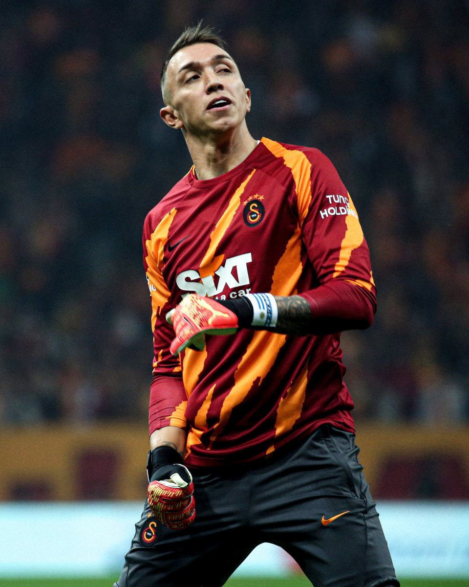 Muslera dan takım arkadaşlarına motivasyon #2