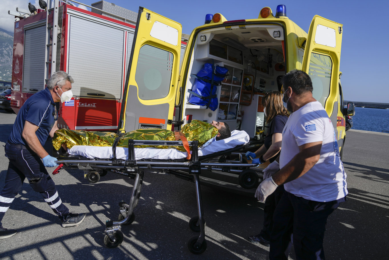 Yunanistan'da yılın en ölümcül göçmen faciası: 9 kişi gözaltına alındı, teknede 100 çocuk mu vardı?