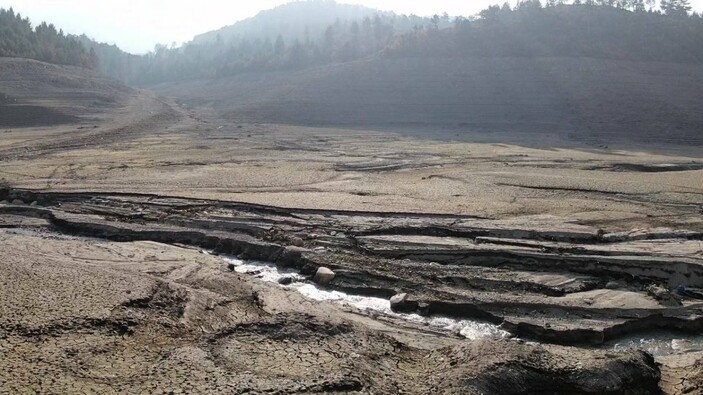 Bursa'nın içme suyunu karşılayan baraj kuraklık noktasında