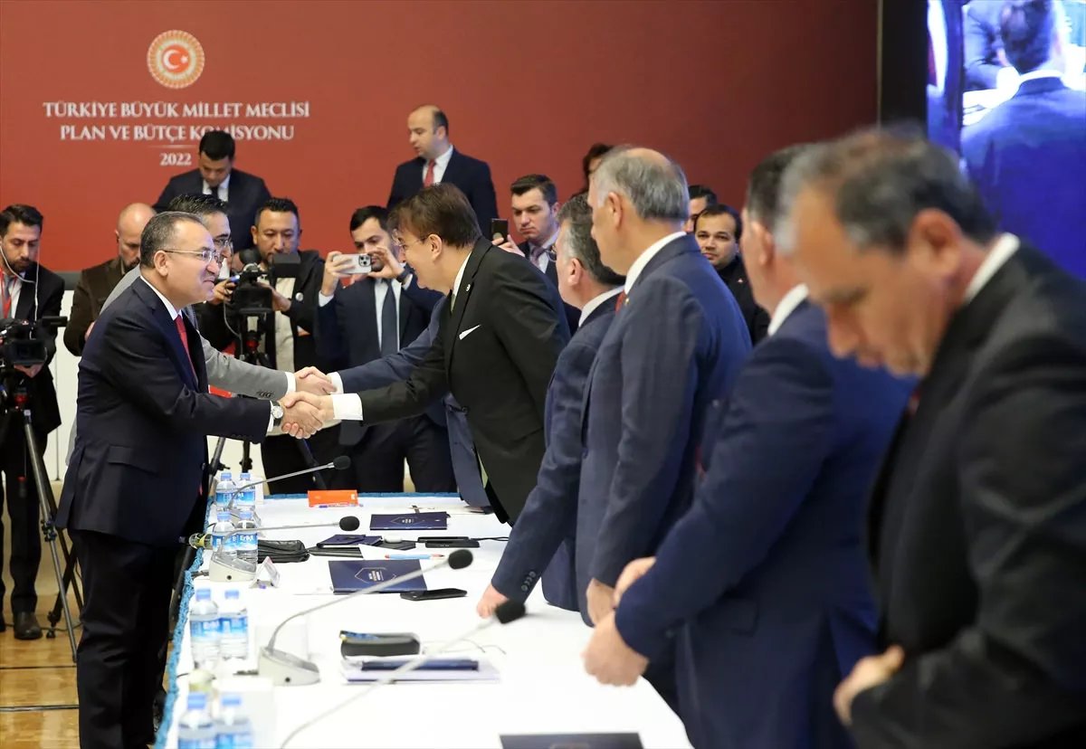 Bakan Bozdağ: Ben FETÖ’yü yargıdan silen adamım #3