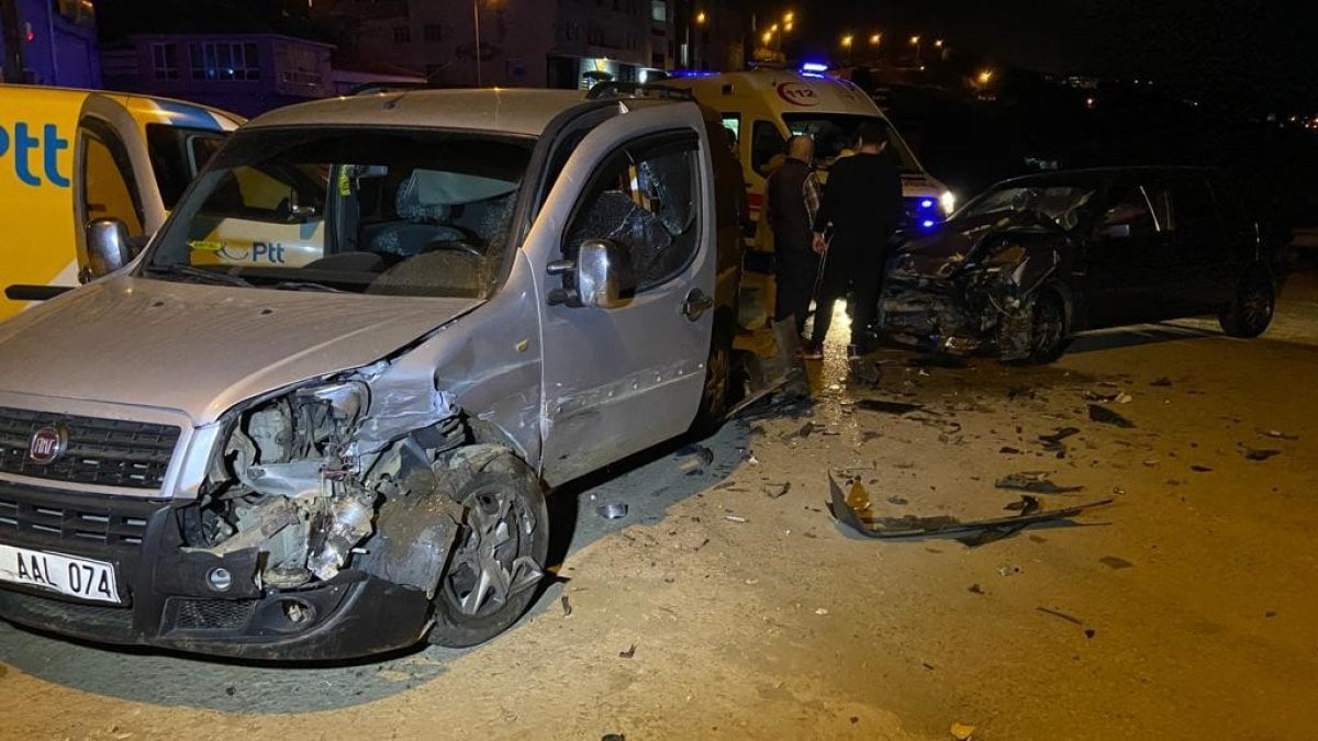 Sinop’ta trafik kazası: 4 yaralı #2