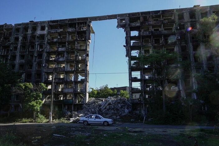 i Vladimir Putin, Ukrayna’dan ilhak edilen kentlere yeni unvanlar verdi