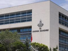 AYM çalışanın yazışmaları sebebiyle işten çıkarılmasını hak ihlali saydı