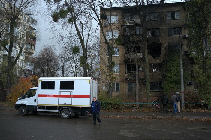 Füze saldırıları Kiev'de yerleşim yerlerine zarar verdi