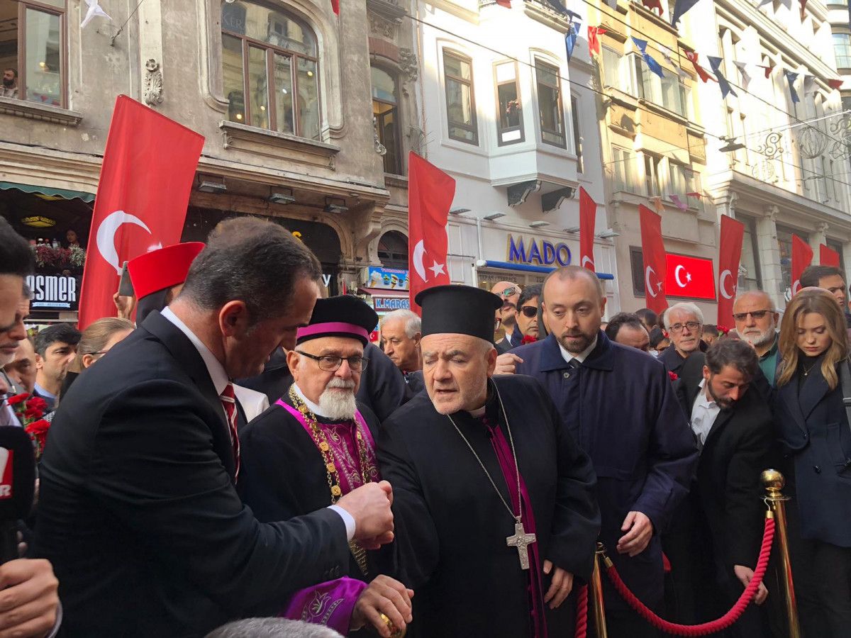 İstiklal Caddesi nde teröre karşı birlik ve beraberlik yürüyüşü düzenlendi #3