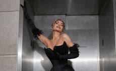 Kylie Jenner kraliçe oldu